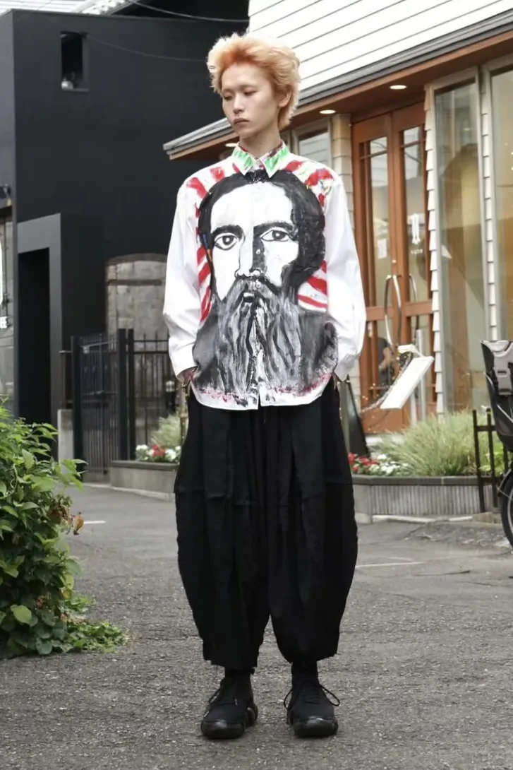 Photo 2 is for Yuasa.