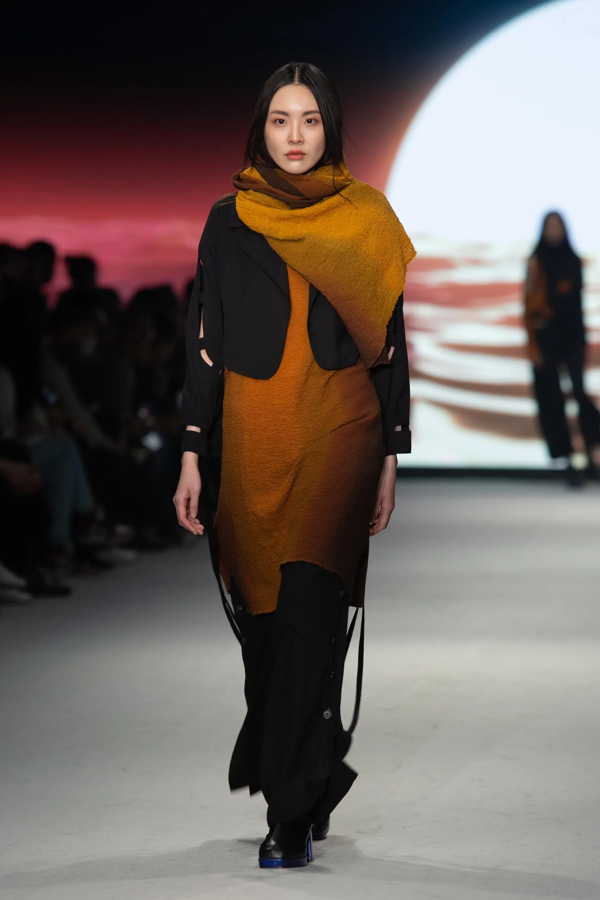 Photo 1 is for イ・フィ.