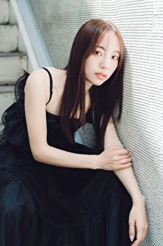 扶実 - インフルエンサー - Liliana Models